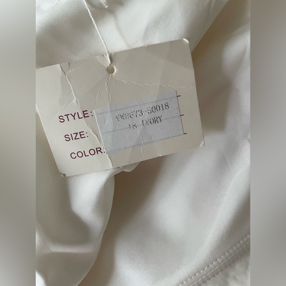 Symphony of Venus wedding gown dress ivory A-Line NWT ~ - Picture 6 of 13